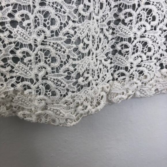 Sundance Lace Crochet Overlay Pullover Sweatshirt Size Medium - Picture 8 of 14